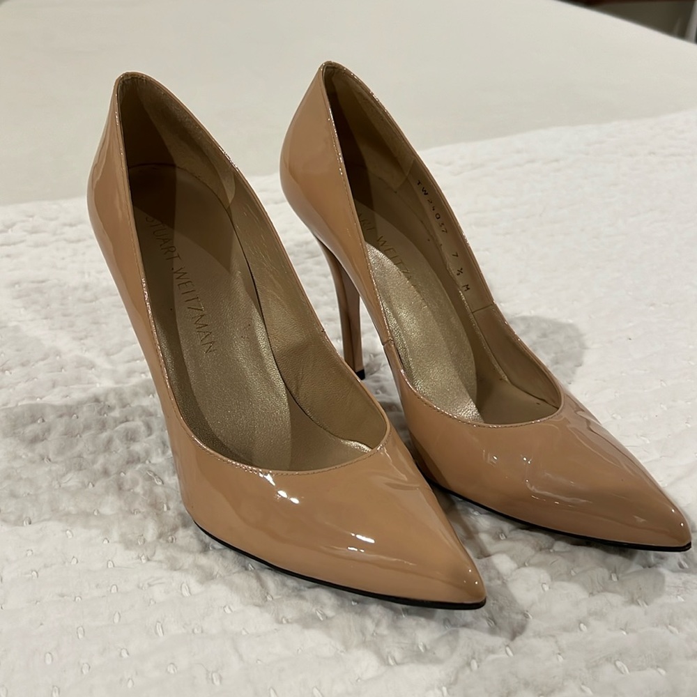 Stuart Weitzman patent leather pumps size 7.5